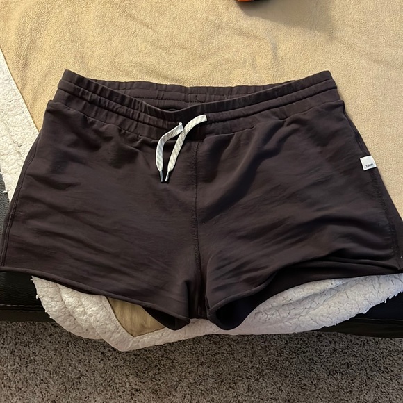 Vuori Pants - Raw hem lounge shorts